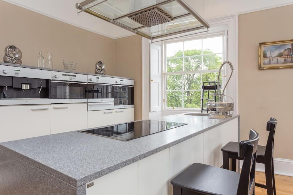 Prime Edinburgh City Centre - 4 Bed Penthouse Zewnętrze zdjęcie