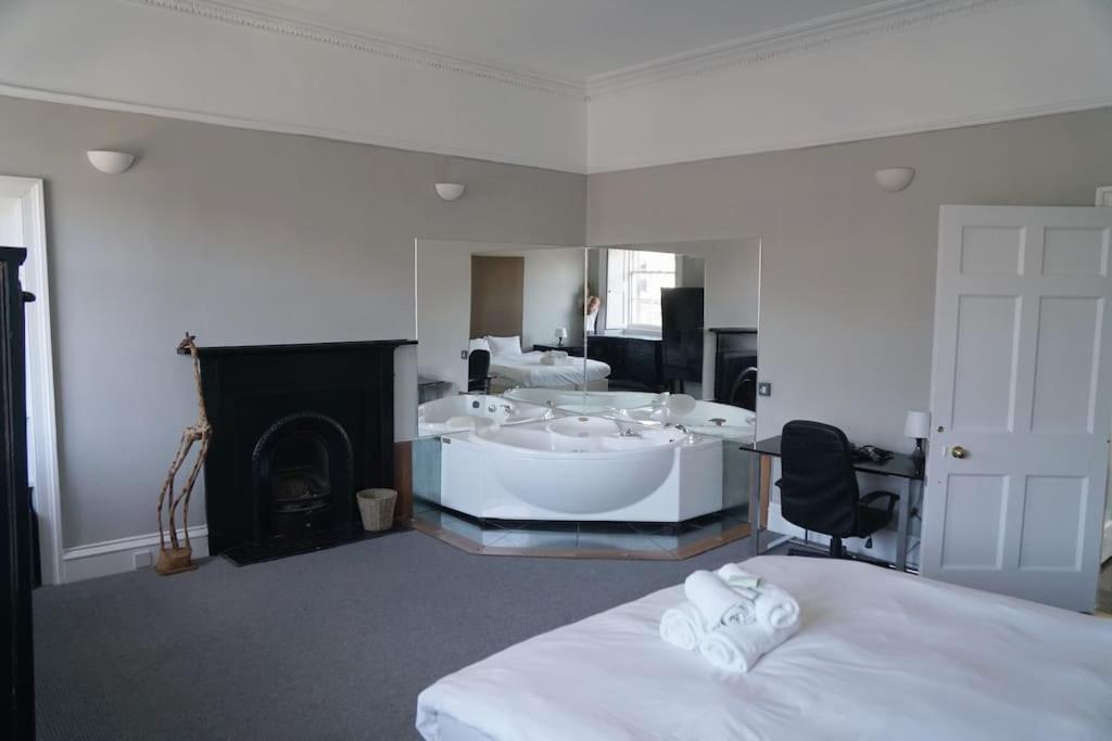 Prime Edinburgh City Centre - 4 Bed Penthouse Zewnętrze zdjęcie