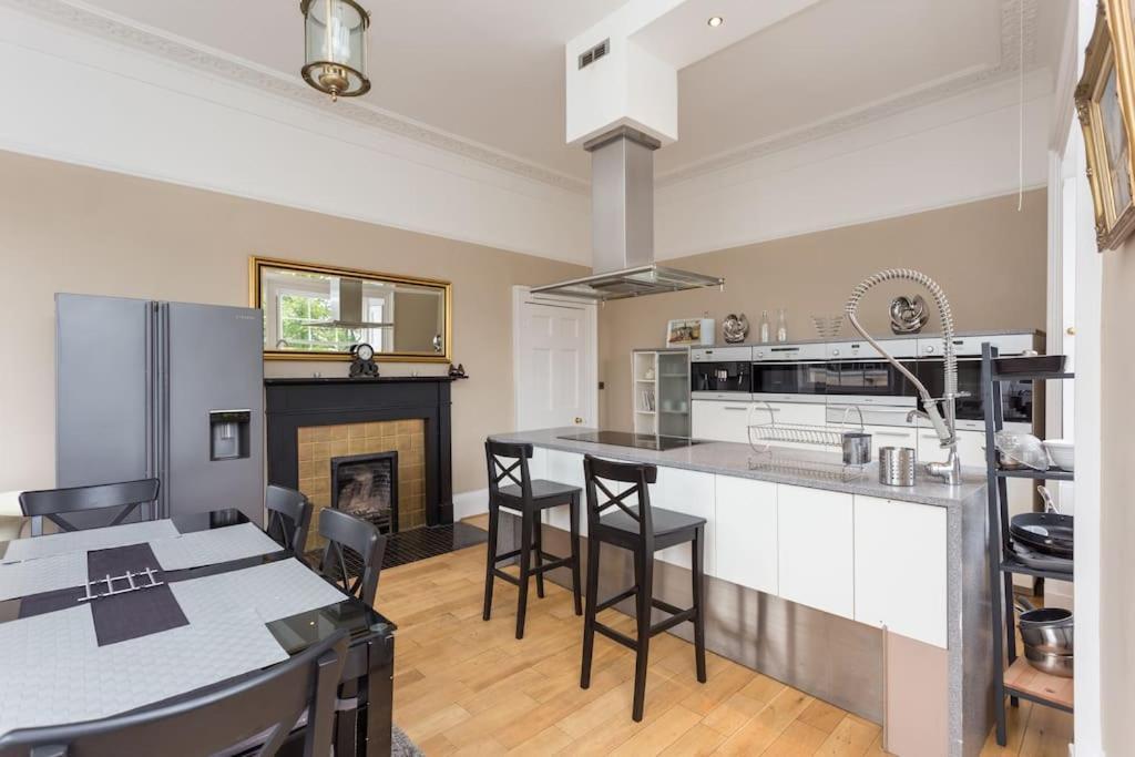 Prime Edinburgh City Centre - 4 Bed Penthouse Zewnętrze zdjęcie